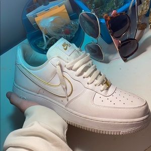GOLD AND WHITE AF1s 10/10 condition